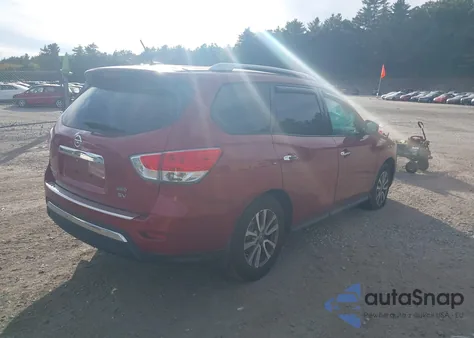 2015 Nissan Pathfinder Sv z USA, uszkodzony, nr VIN 5N1AR2MM4FC715482